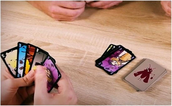 999 Games Spellenbundel - Kaartspel - 2 Stuks - De Weerwolven Van Wakkerdam: Het Pact & Valse Motten - Afbeelding 7