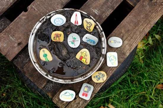 Yellow Door Vertelstenen - In De Ruimte - Afbeelding 4