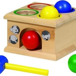 Goki Klopbank: VANG DE MUIS 12x12x9cm, Met 4 Knikkers En 1 Hamer,