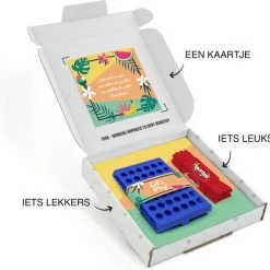 Geen Merknaam TTHNX 3-in-1 Combinatie Cadeau THNX - Brievenbus Cadeau - Spelletjes Voor Kinderen - Vier Op Een Rij - Snoep - Skittles
